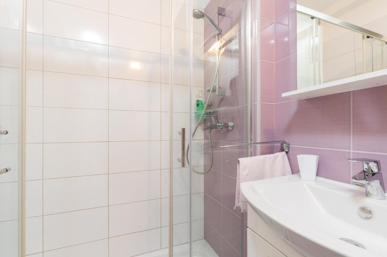 And Lena Guest house 3*